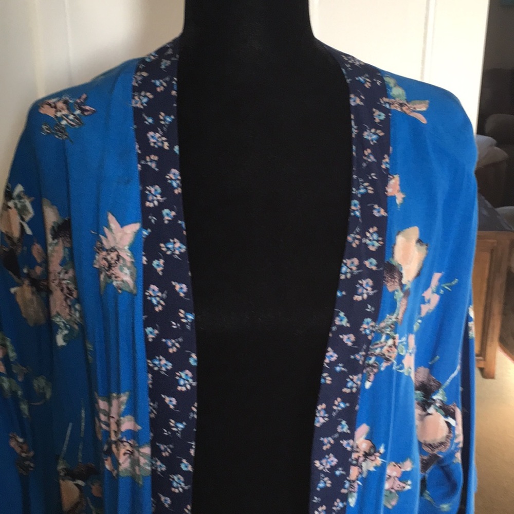Kimono - Picture 2 of 4